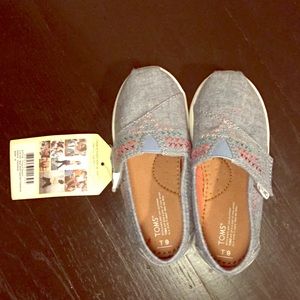 Toms